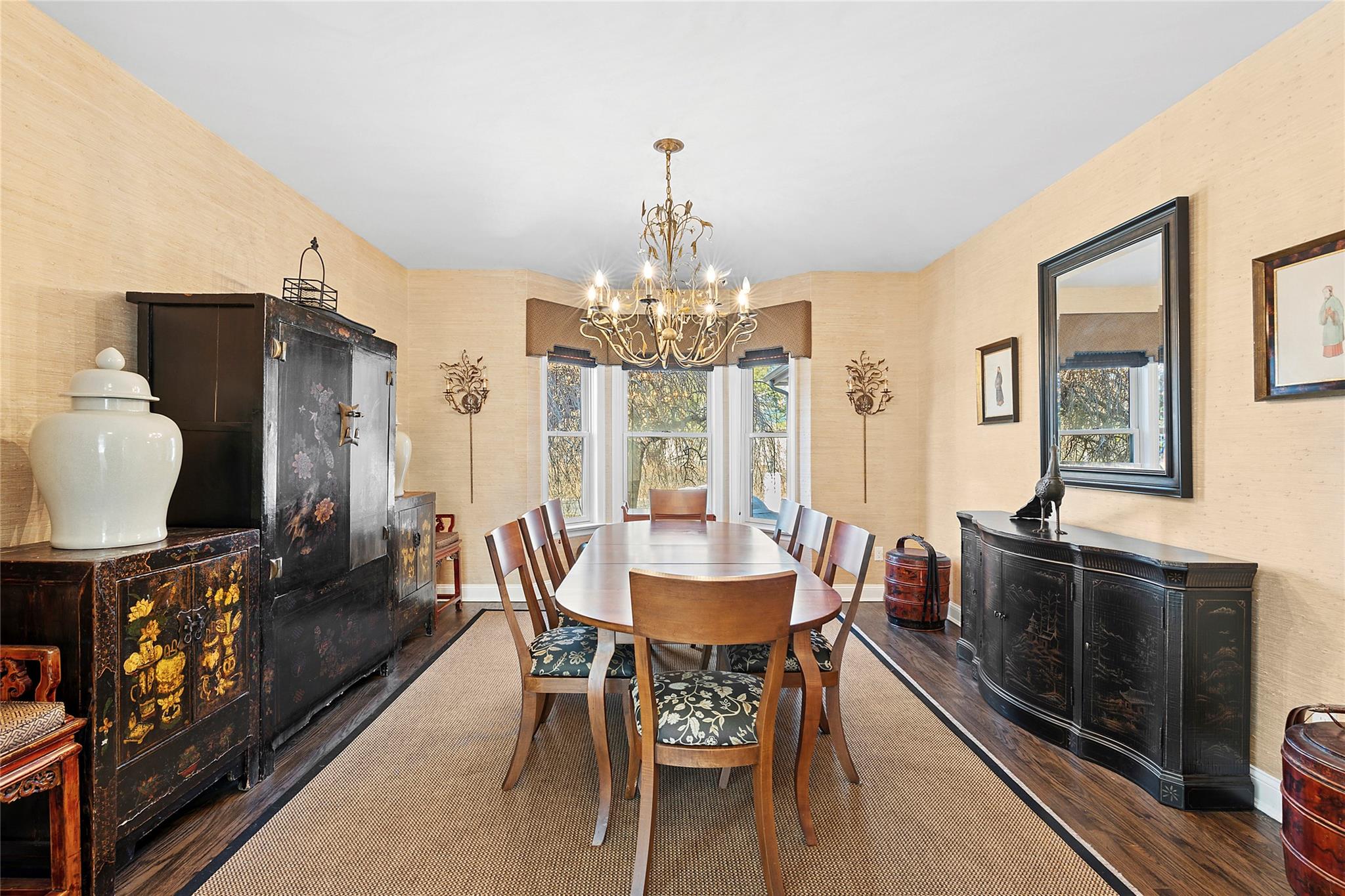 1 Seasons Lane, Southampton, NY 11968