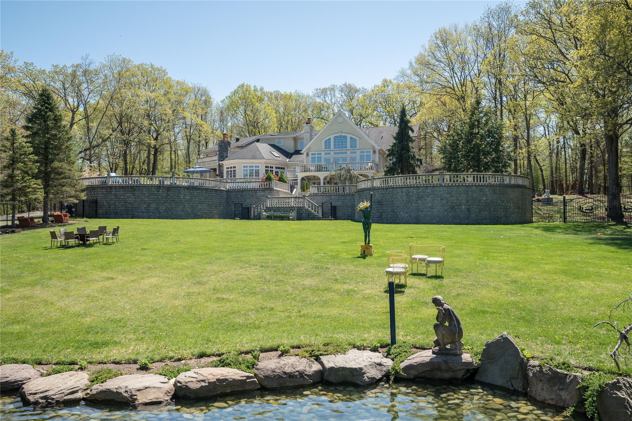 172 Clausland Mountain Road, Blauvelt, NY 10913