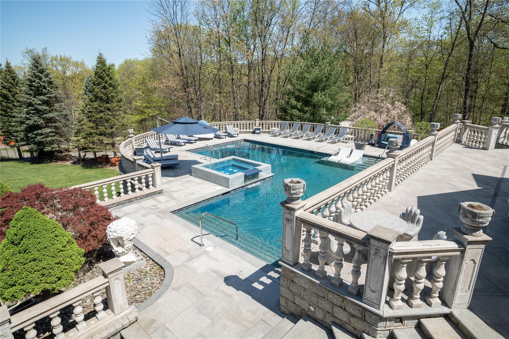 172 Clausland Mountain Road, Blauvelt, NY 10913