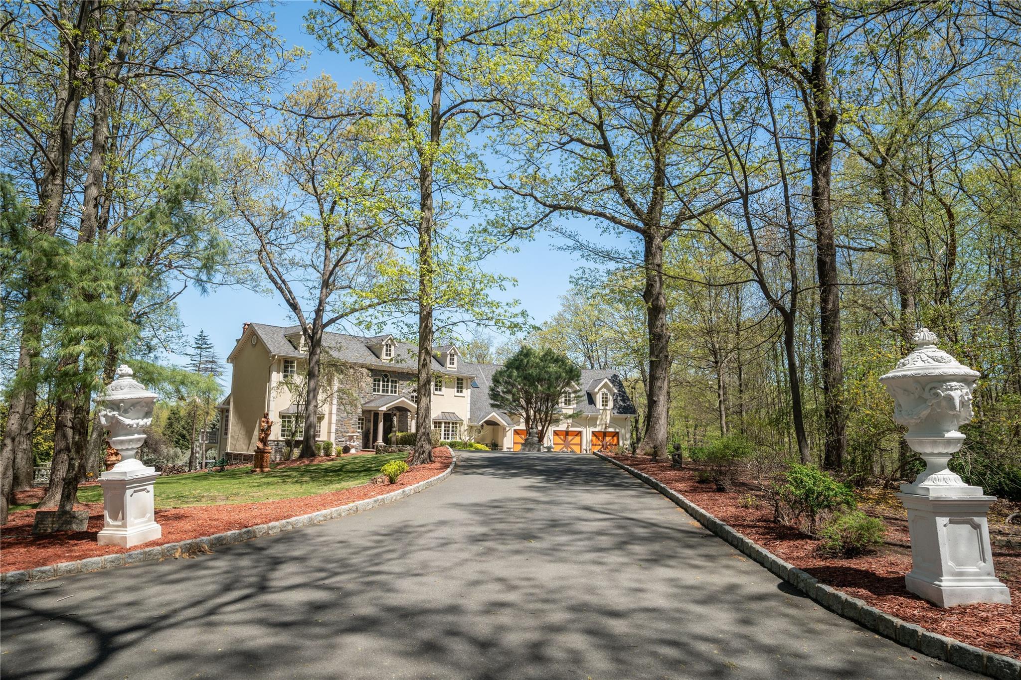 172 Clausland Mountain Road, Blauvelt, NY 10913