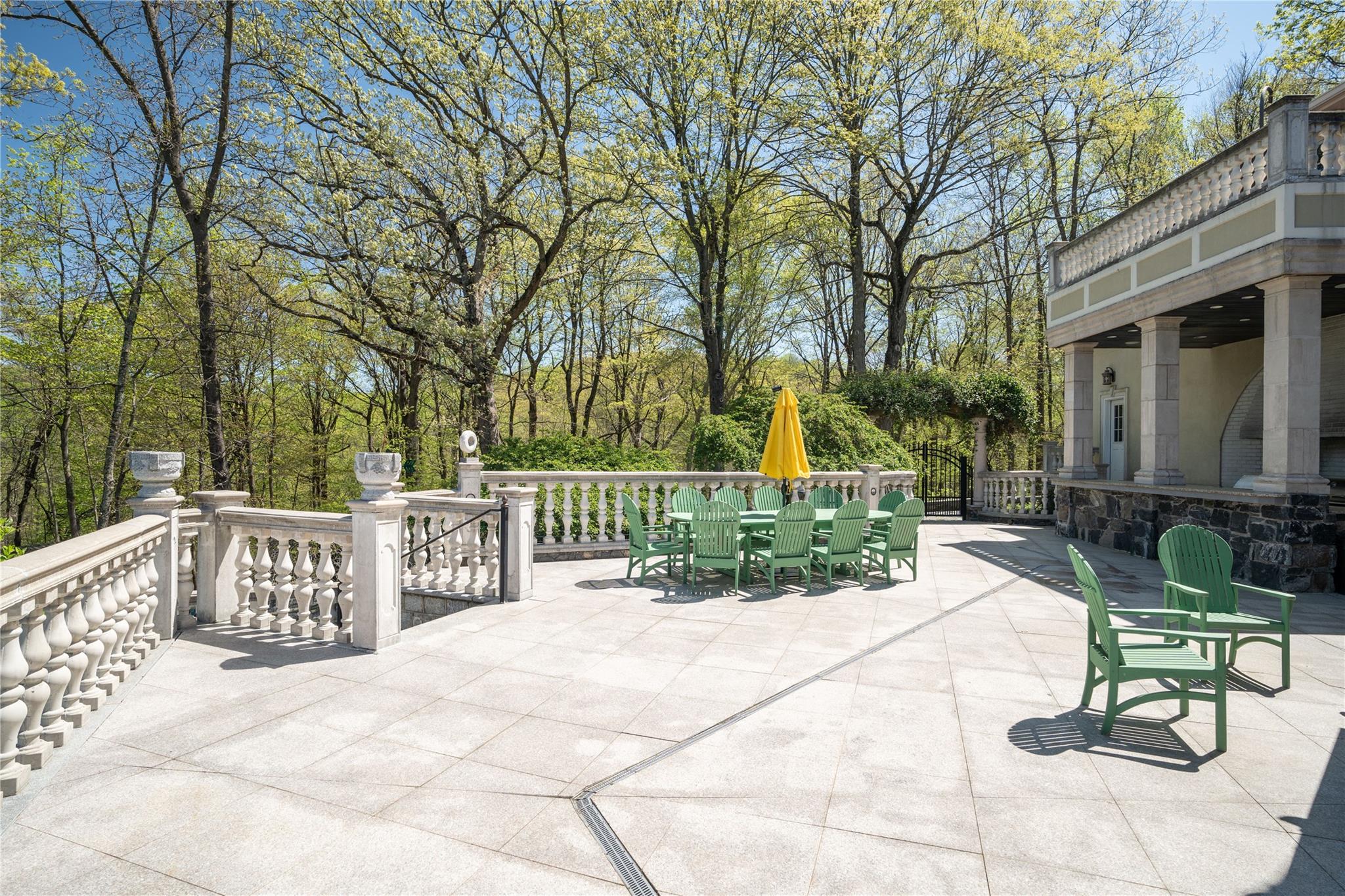 172 Clausland Mountain Road, Blauvelt, NY 10913