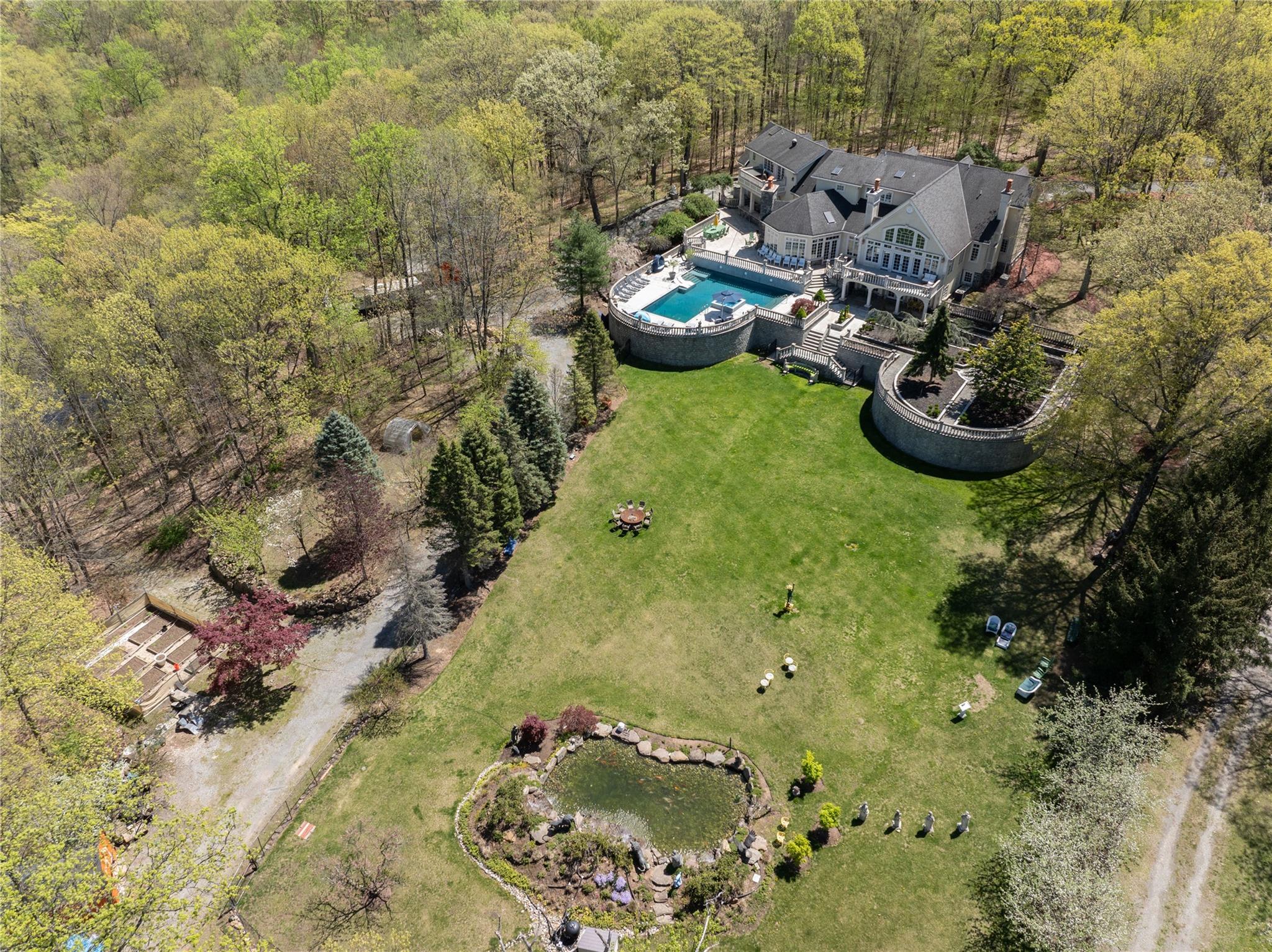 172 Clausland Mountain Road, Blauvelt, NY 10913