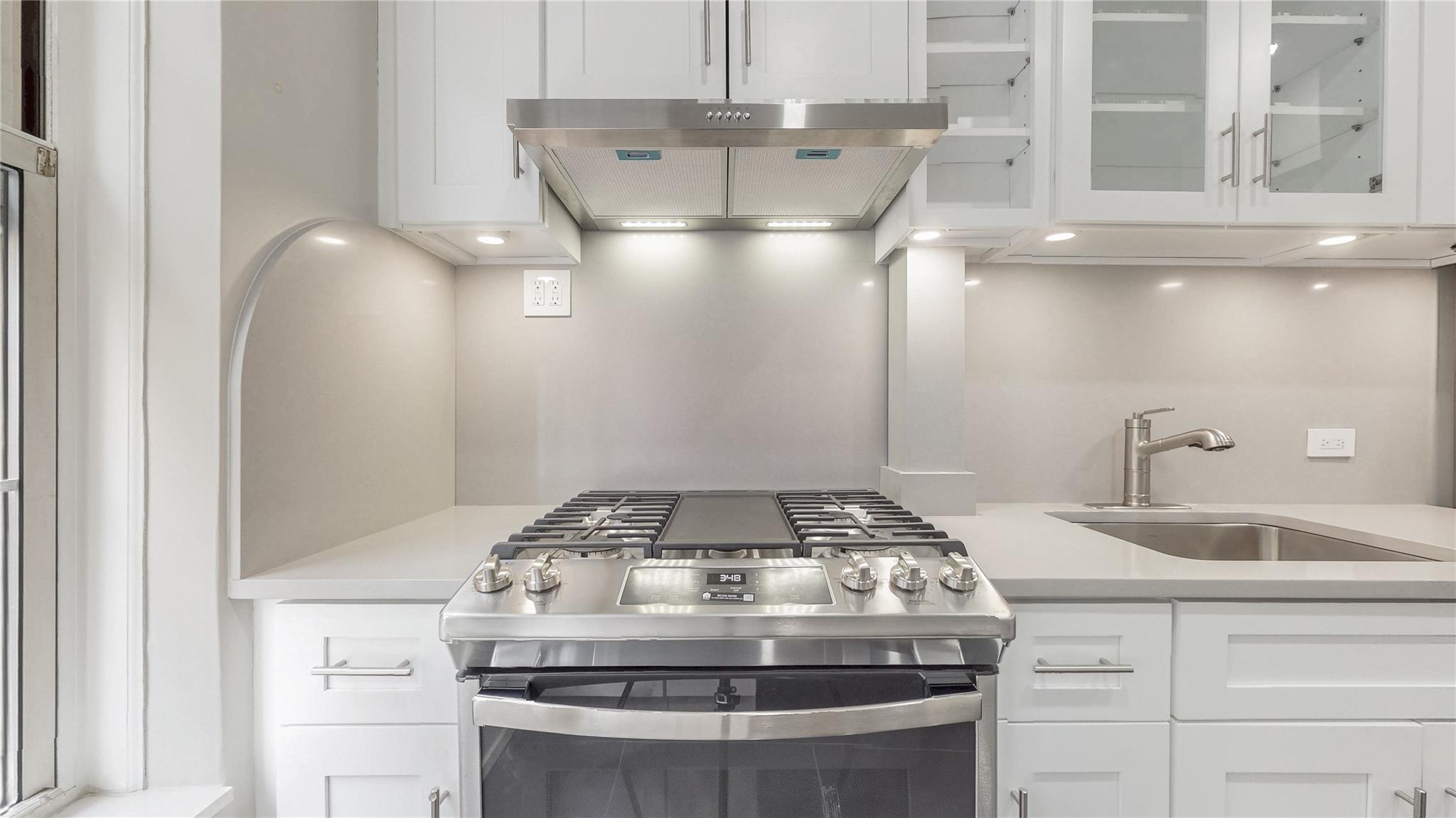 37-28 85th Street # 32, Jackson Heights, NY 11372