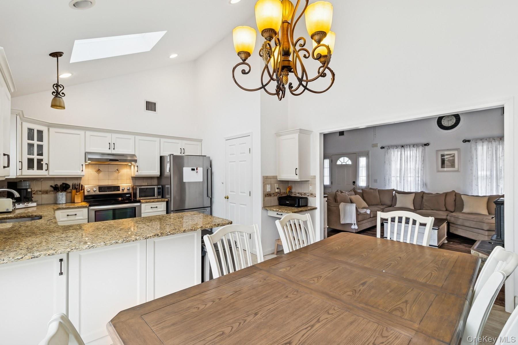 119 Vineyard Way, Aquebogue, NY 11901