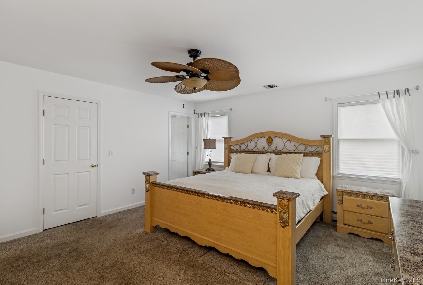 119 Vineyard Way, Aquebogue, NY 11901