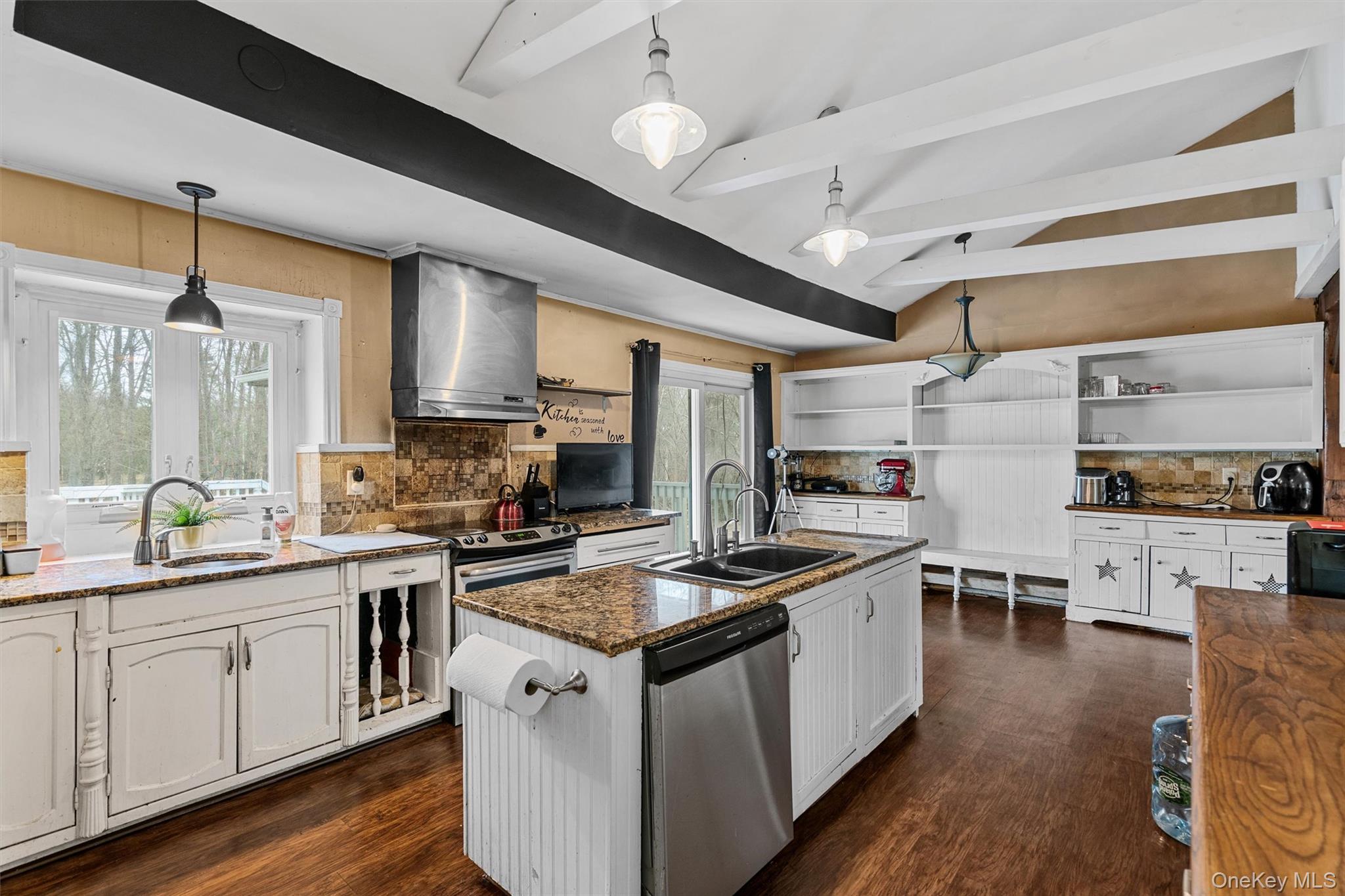 4 Thistle Lane, Middletown, NY 10940