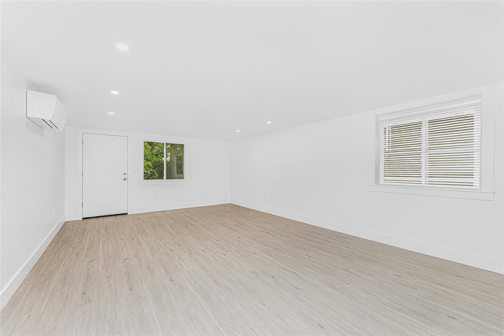 6140 Delafield Avenue, Bronx, NY 10471