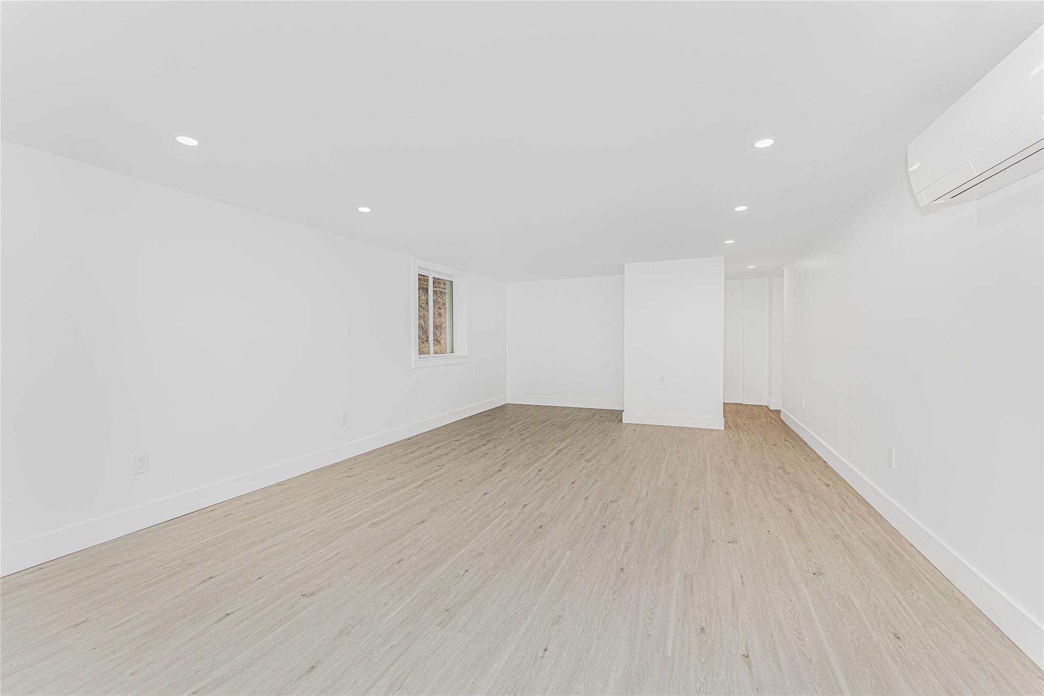 6140 Delafield Avenue, Bronx, NY 10471