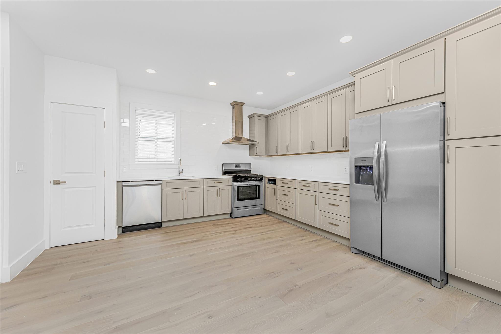 6140 Delafield Avenue, Bronx, NY 10471