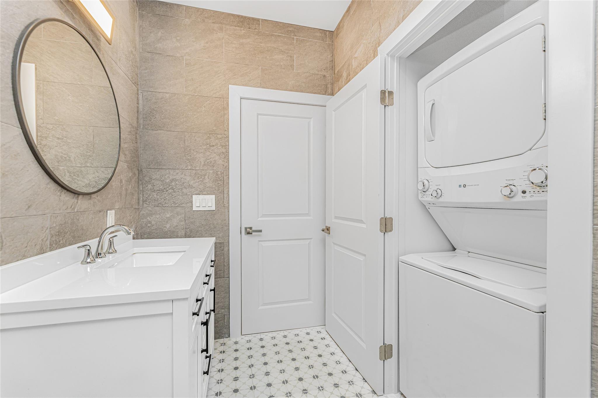 6140 Delafield Avenue, Bronx, NY 10471