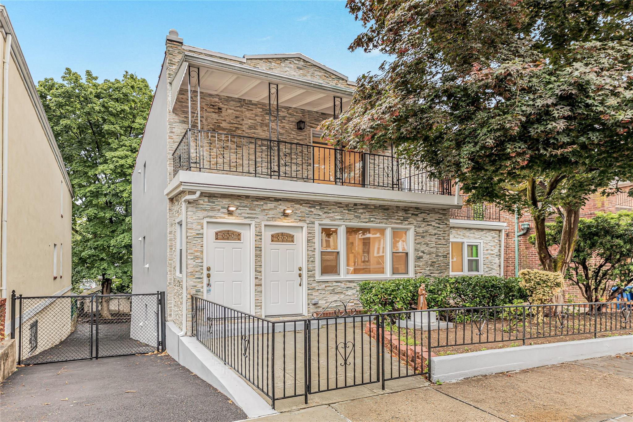 6140 Delafield Avenue, Bronx, NY 10471