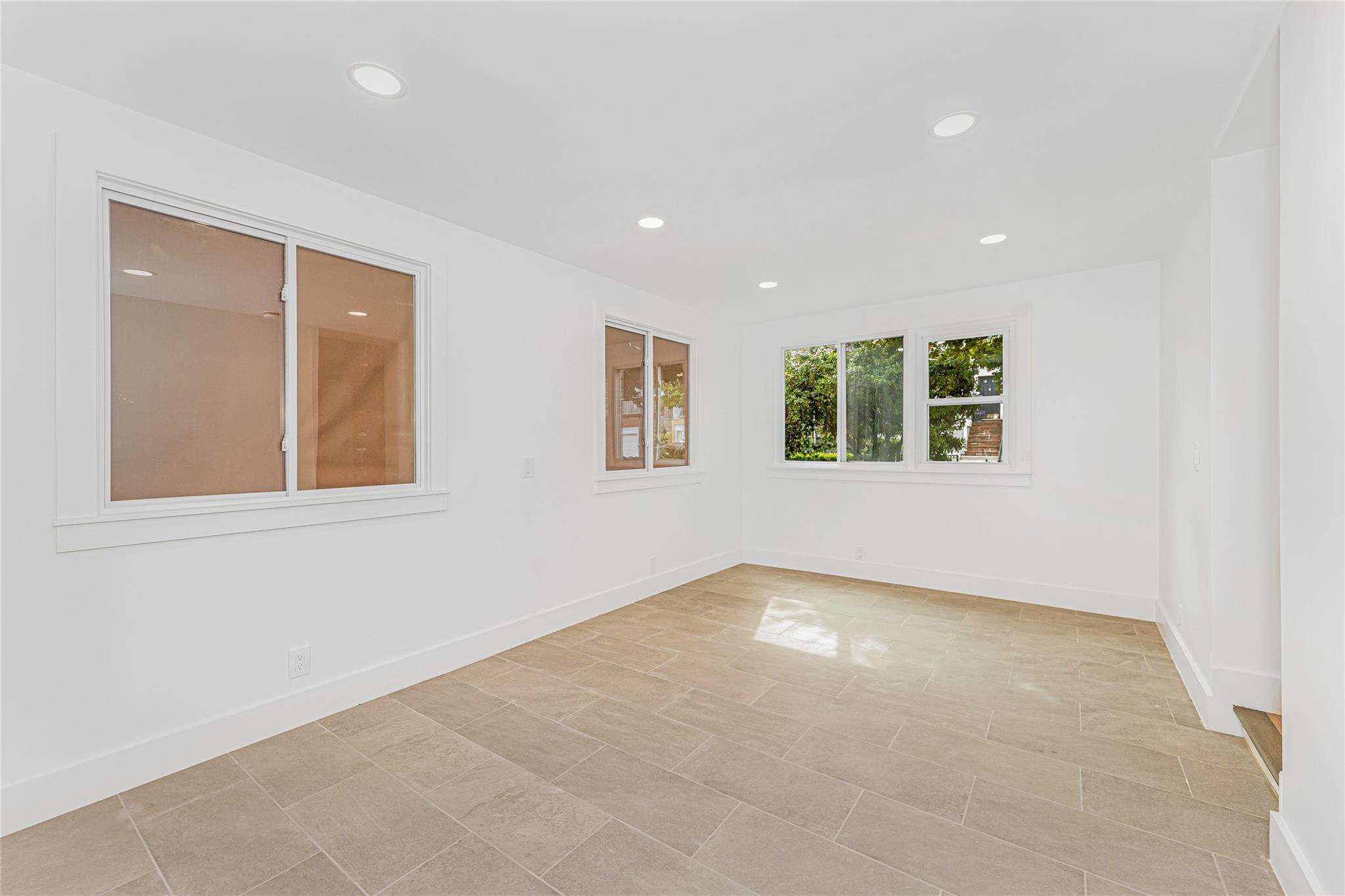 6140 Delafield Avenue, Bronx, NY 10471