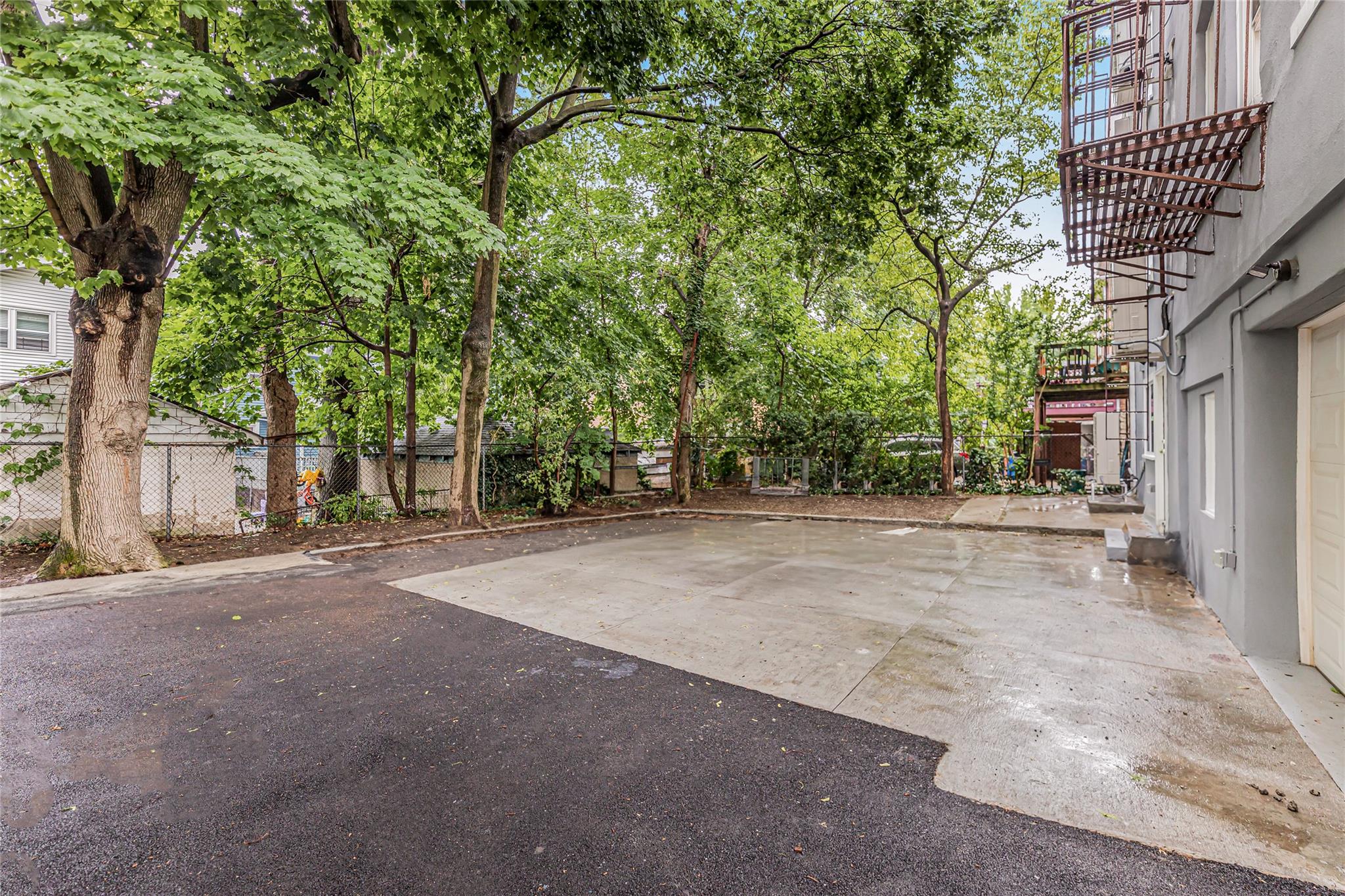 6140 Delafield Avenue, Bronx, NY 10471