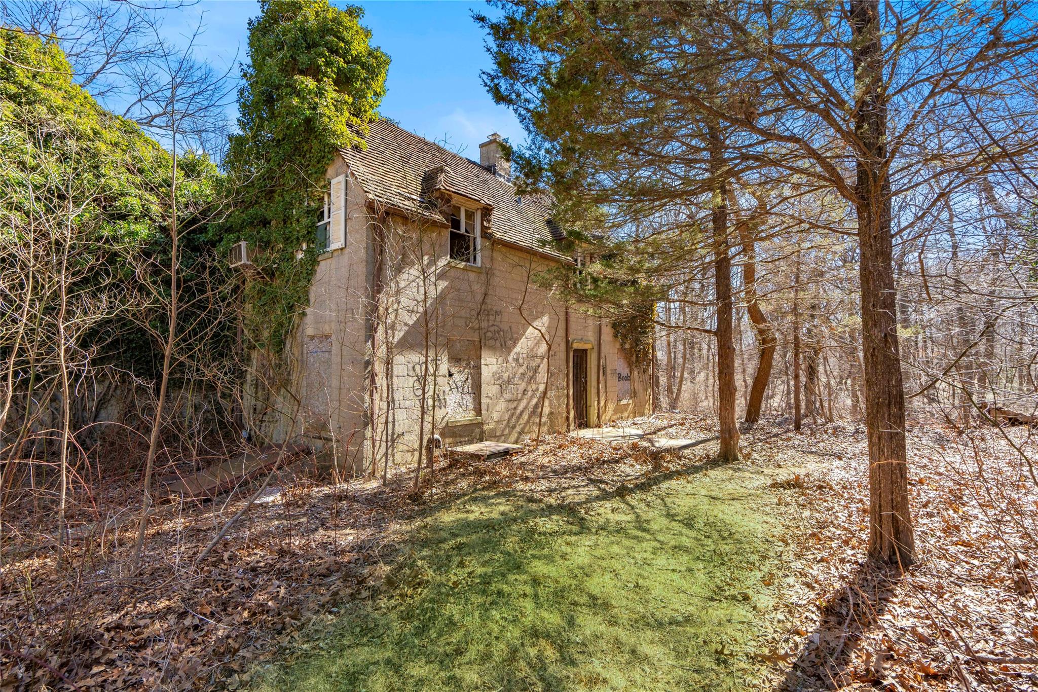 2340 Cedar Swamp Road, Brookville, NY 11545