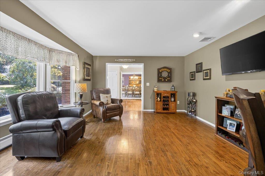 3 Evergreen Court, Montebello, NY 10901