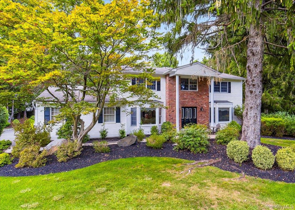 3 Evergreen Court, Montebello, NY 10901