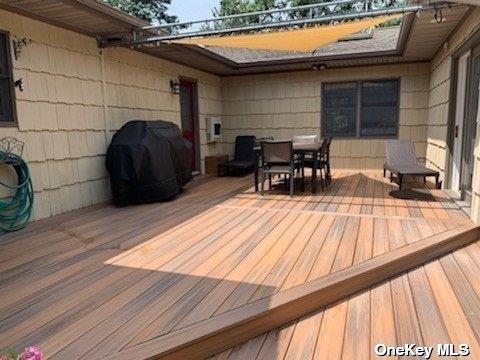 254 Meeting House Creek Road, Aquebogue, NY 11931