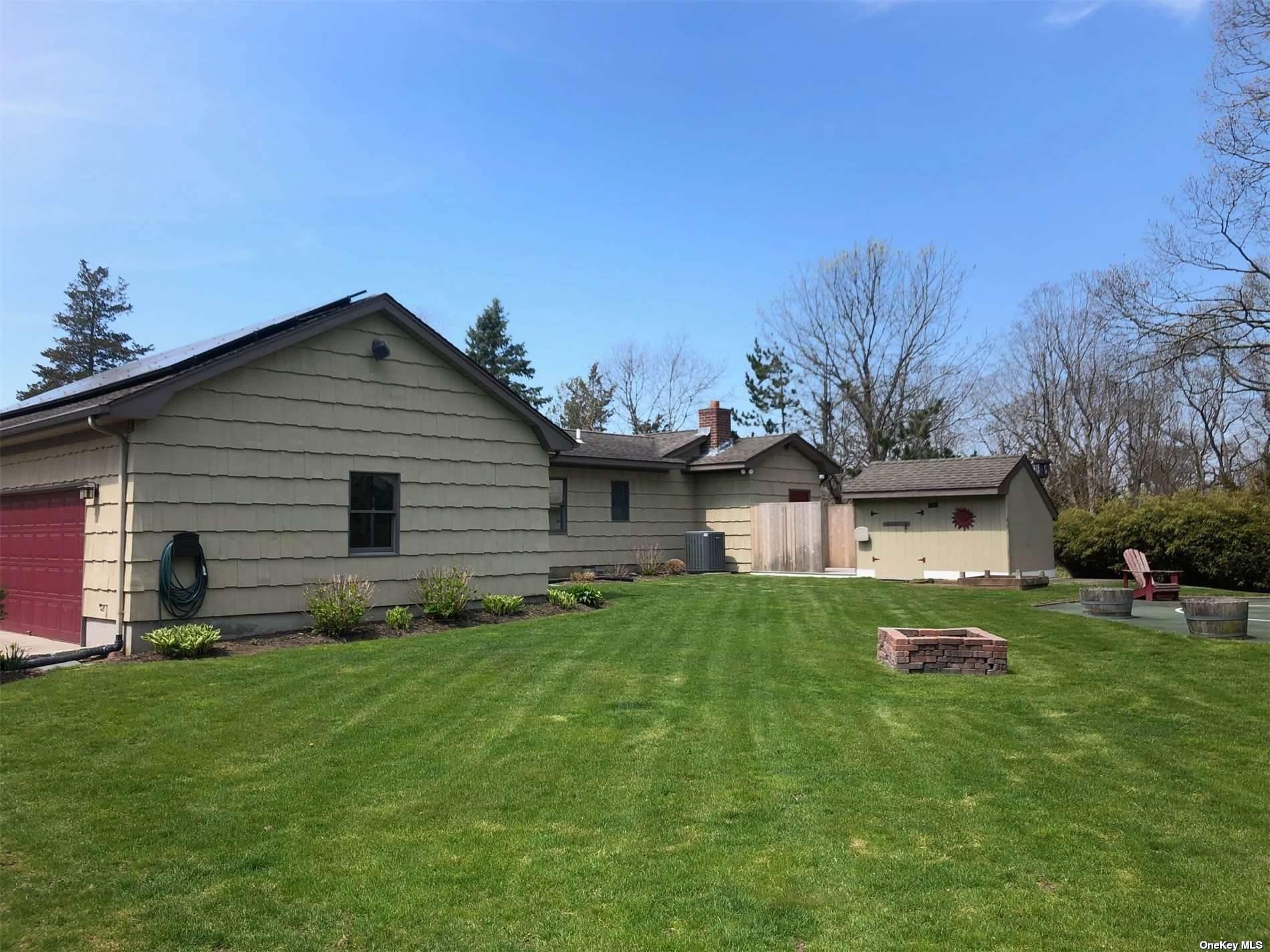 254 Meeting House Creek Road, Aquebogue, NY 11931