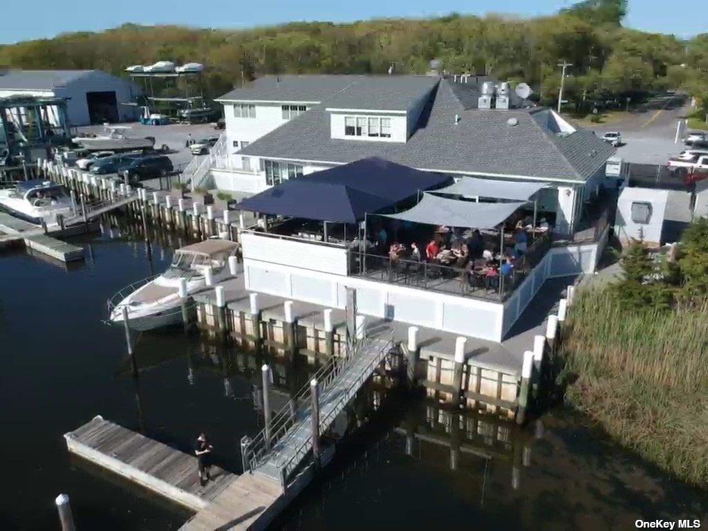 254 Meeting House Creek Road, Aquebogue, NY 11931