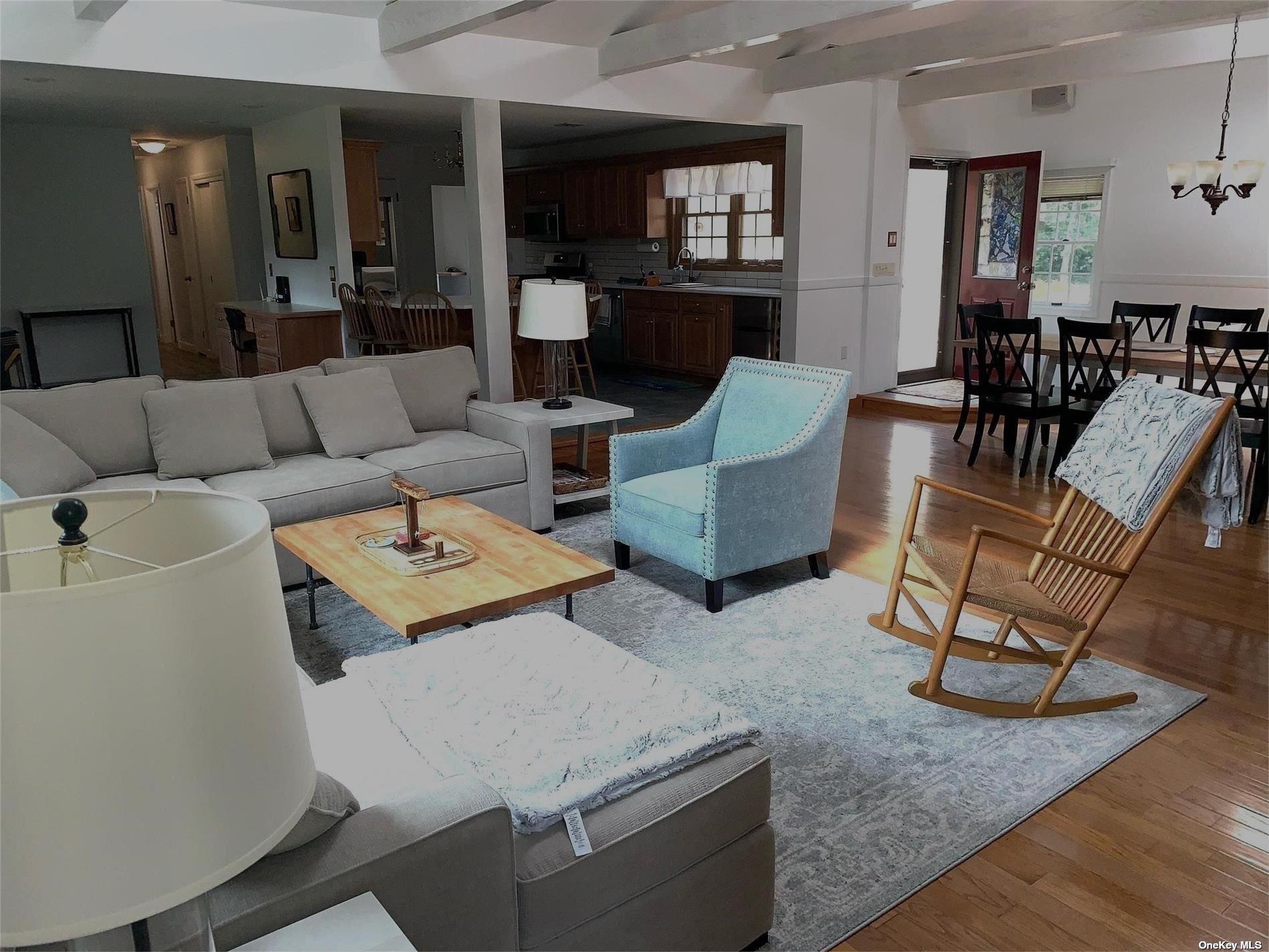 254 Meeting House Creek Road, Aquebogue, NY 11931