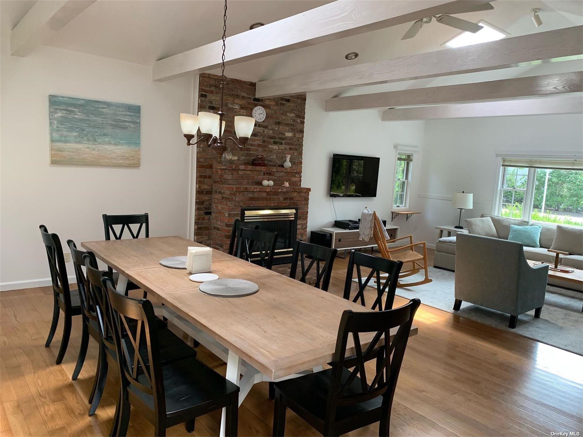 254 Meeting House Creek Road, Aquebogue, NY 11931