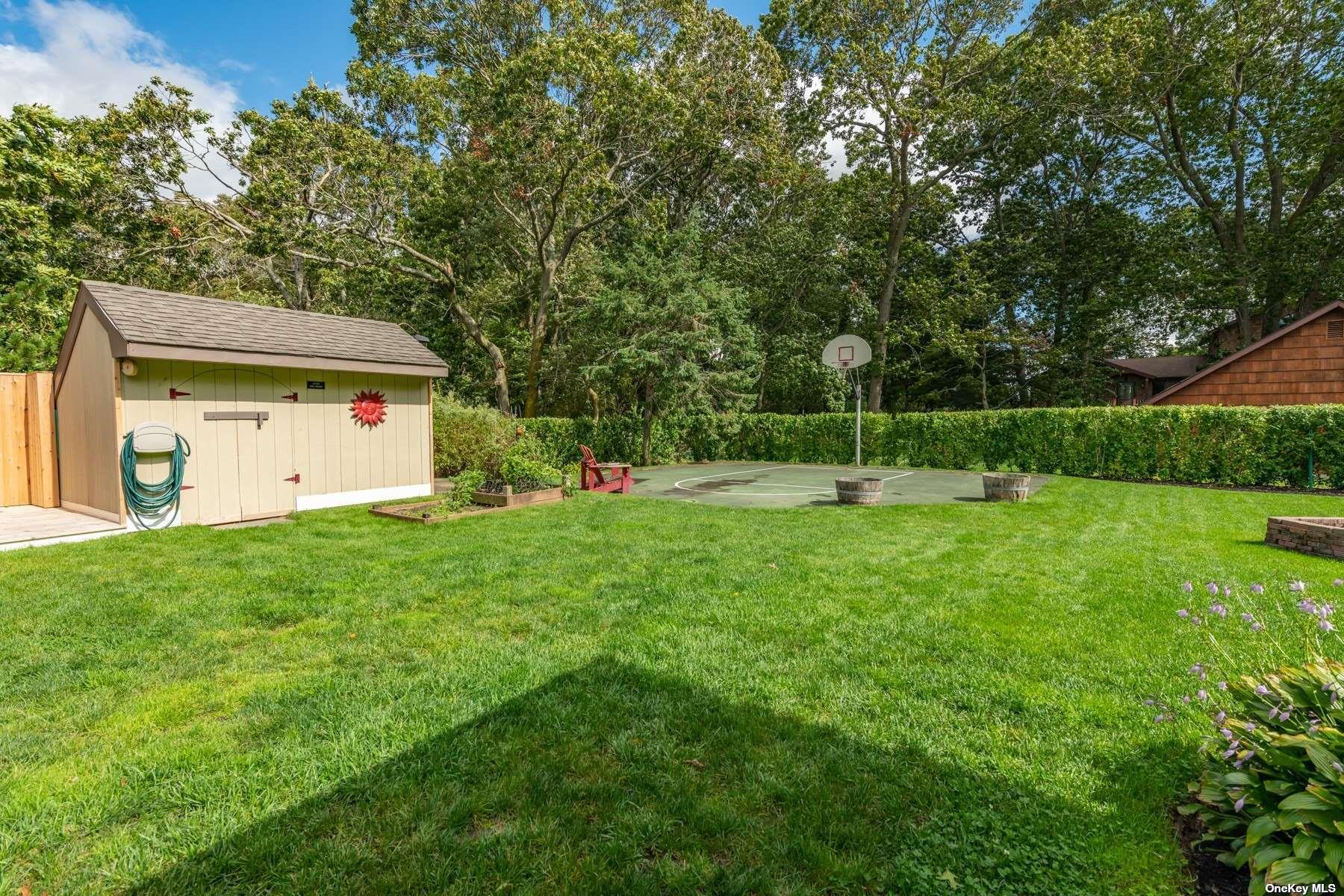 254 Meeting House Creek Road, Aquebogue, NY 11931