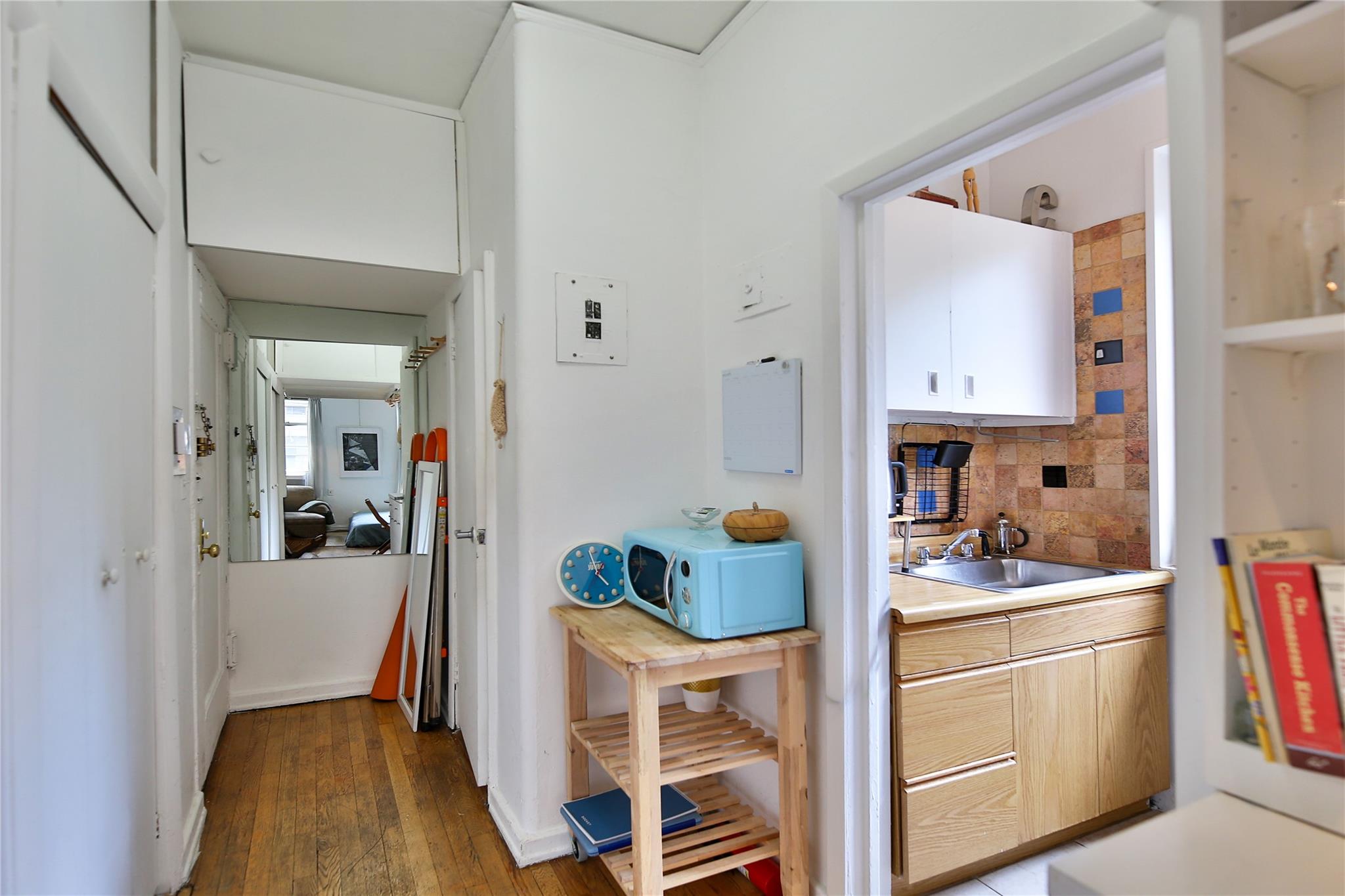212 East 13th Street # 4C, New York (Manhattan), NY 10003