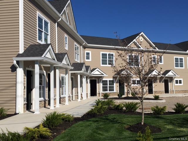 115 Evergreen Street # 106, West Babylon, NY 11704