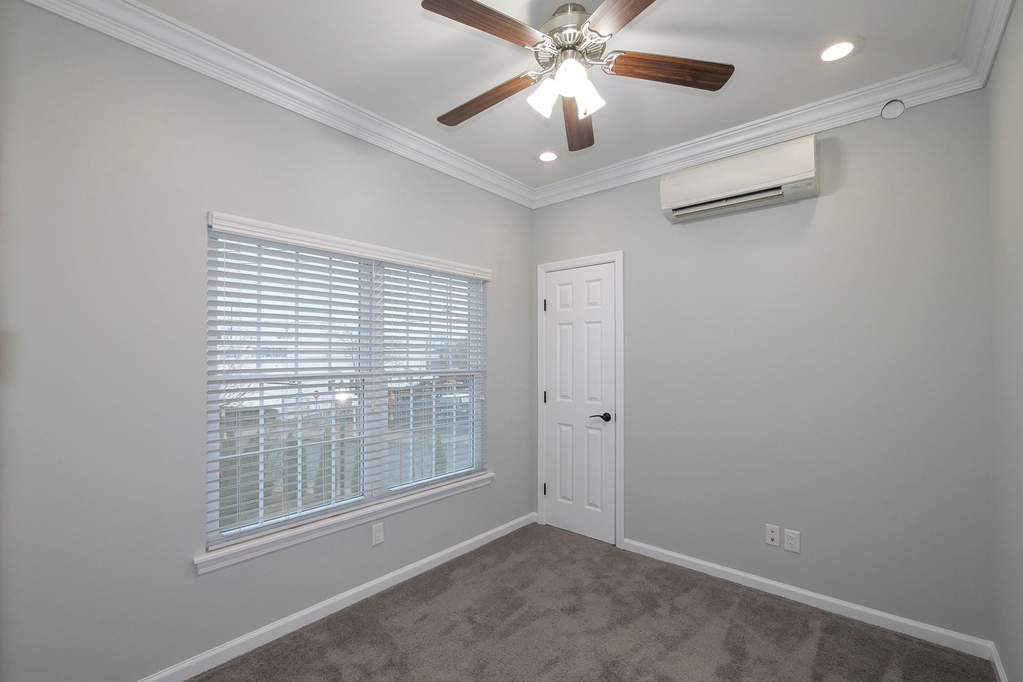 115 Evergreen Street # 106, West Babylon, NY 11704