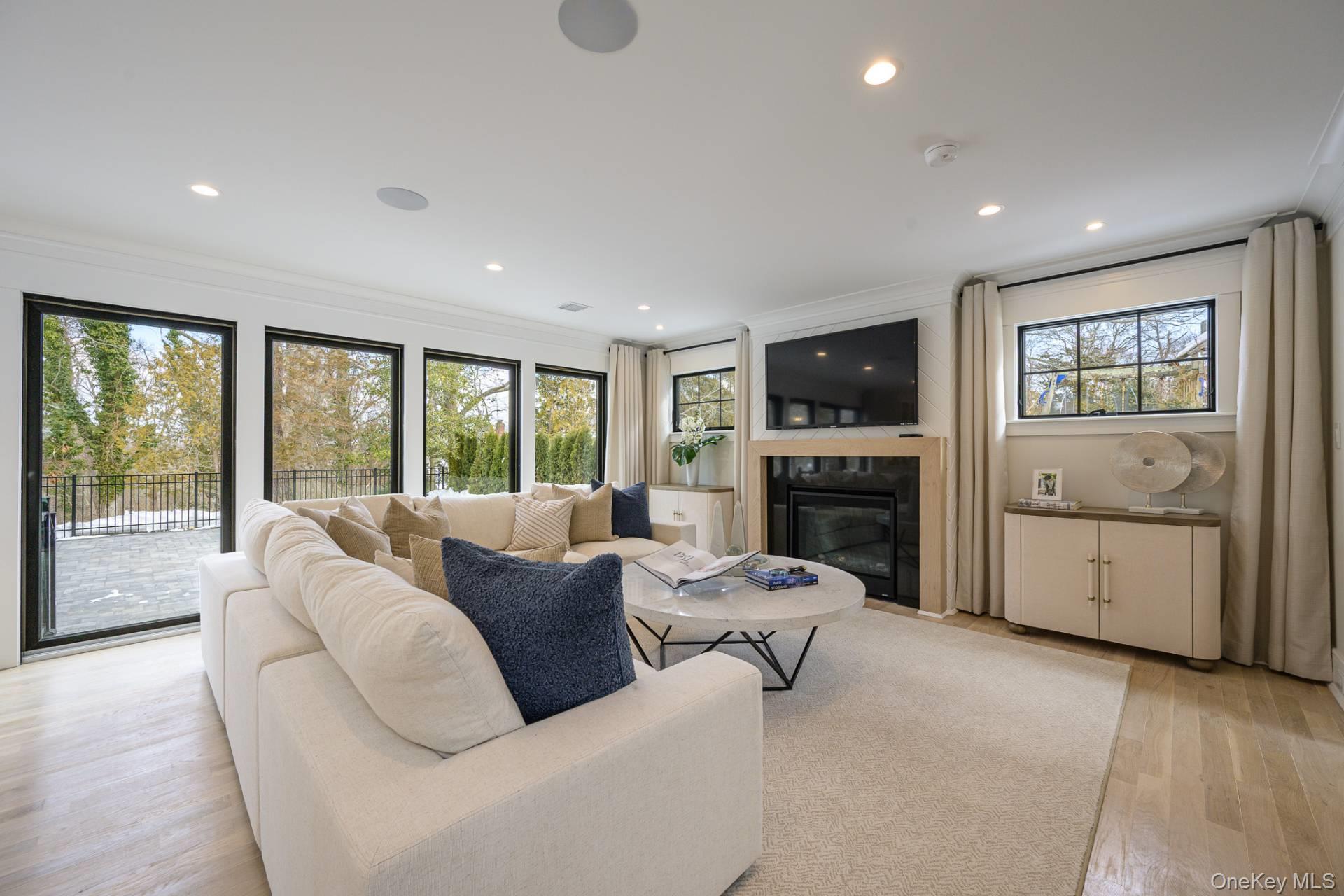 19 Inlet View Drive, Southampton, NY 11968