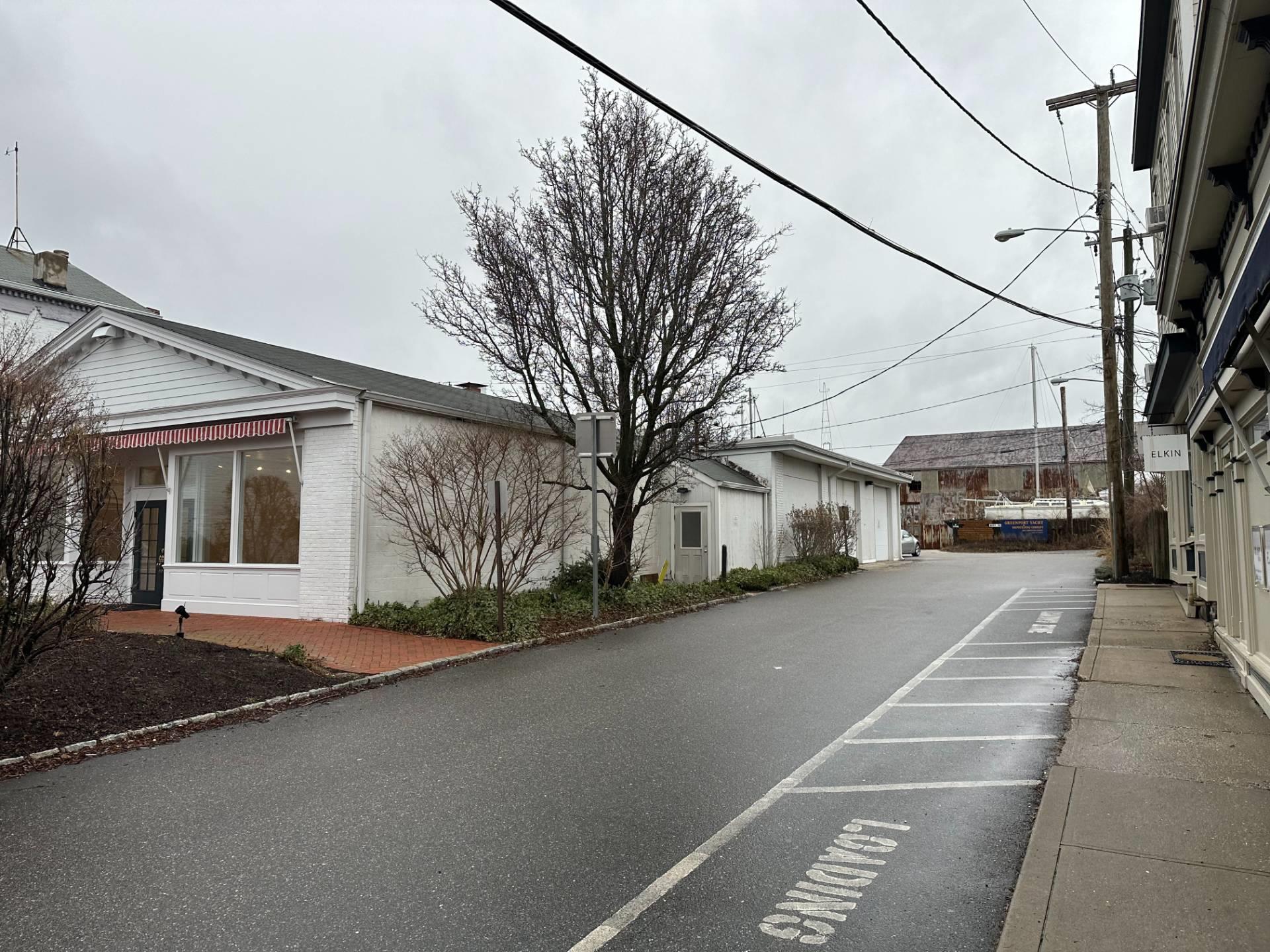 200 Main Street, Greenport, NY 11944