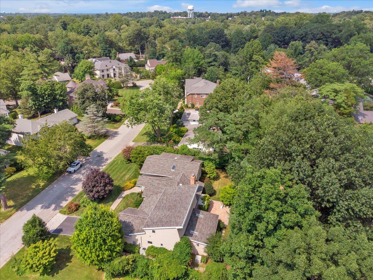 7 Fieldstone Lane, Great Neck, NY 11020
