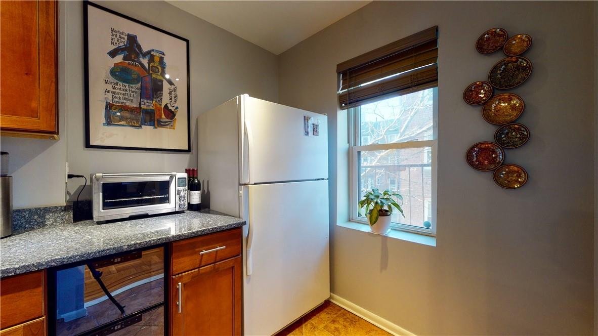 42 Barker Avenue # 4G, White Plains, NY 10601