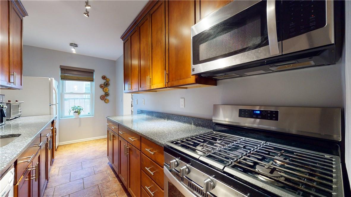 42 Barker Avenue # 4G, White Plains, NY 10601