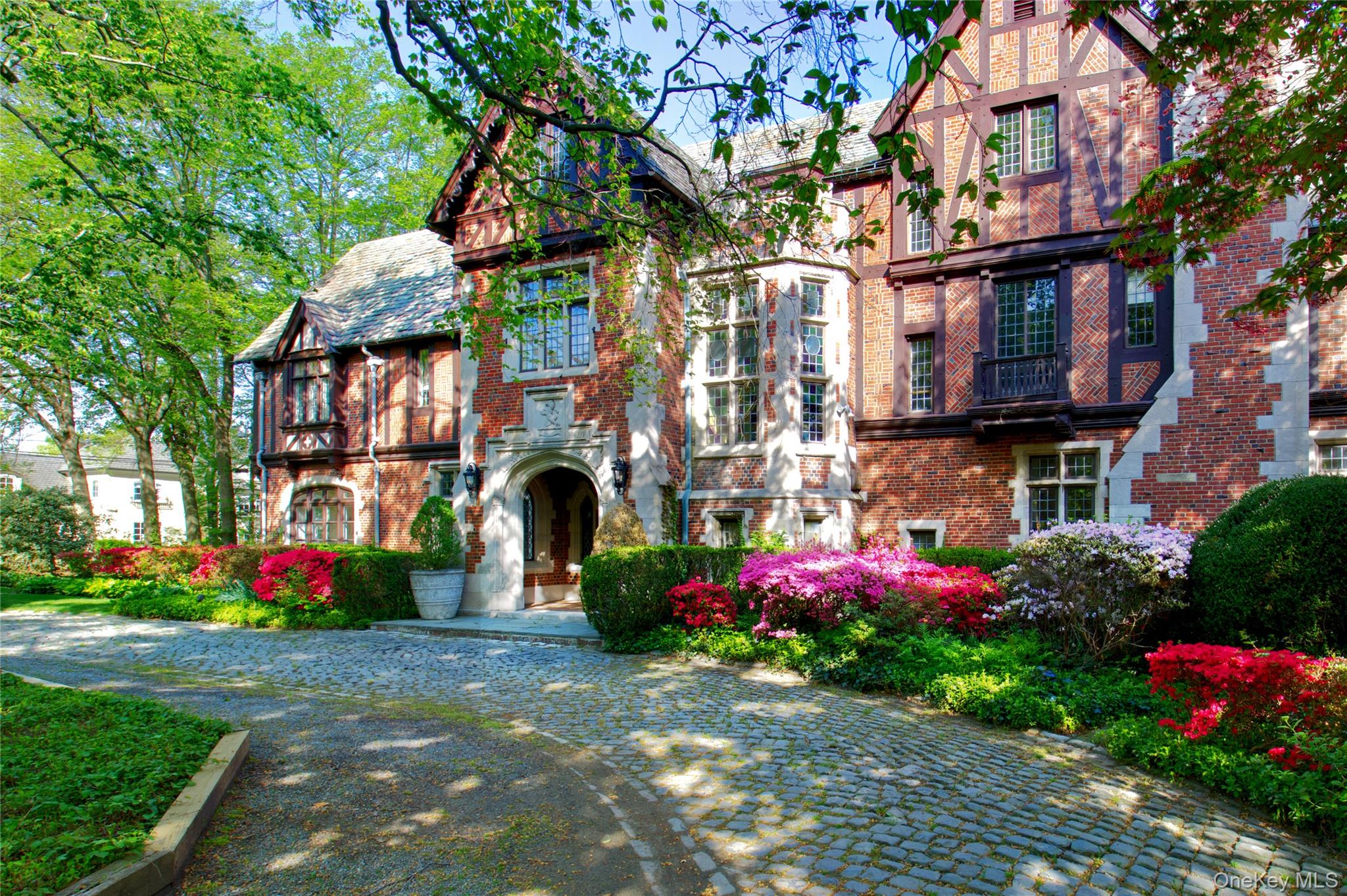 107 Bayview Road, Manhasset, NY 11030