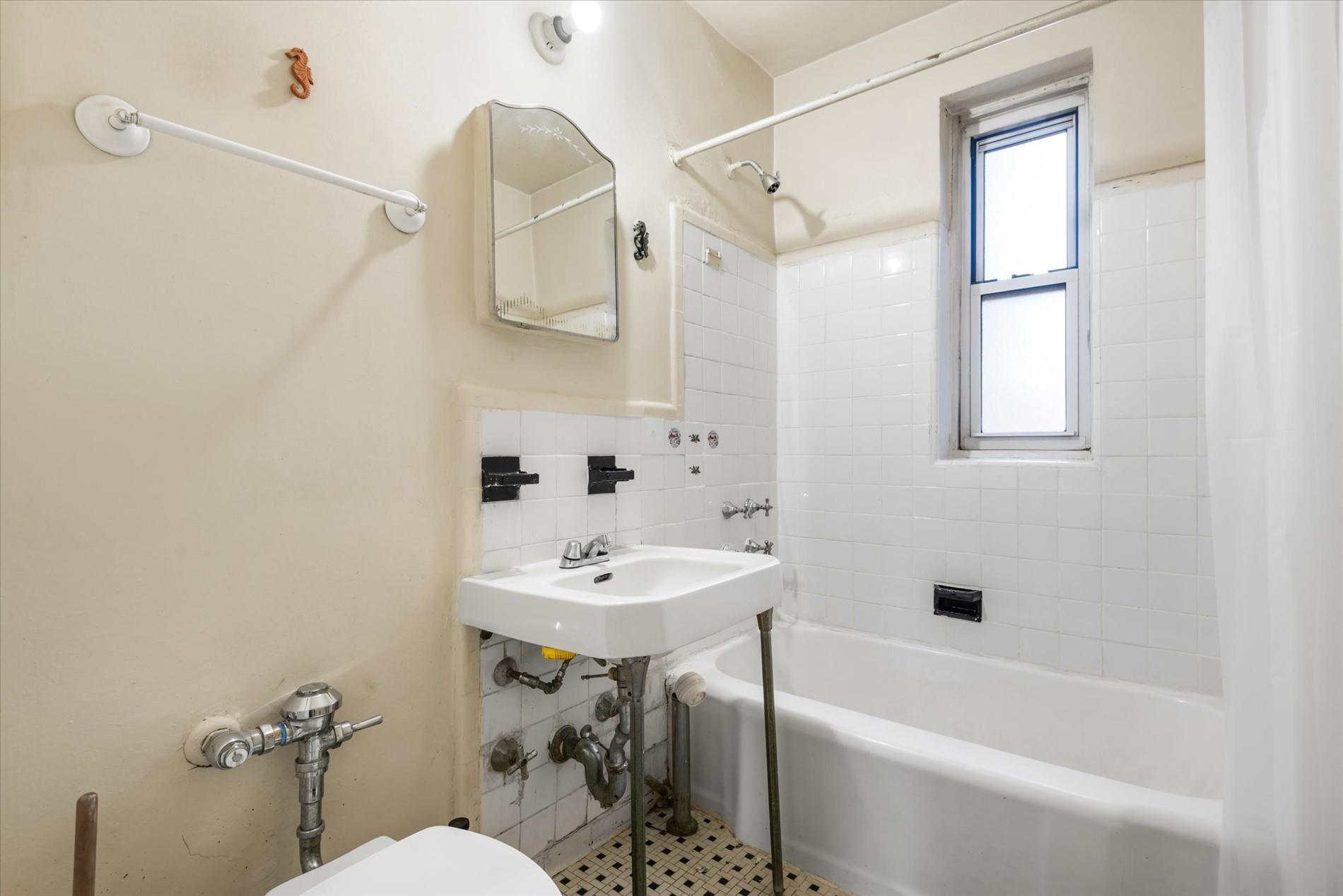 34-41 85th Street # 4S, Jackson Heights, NY 11372