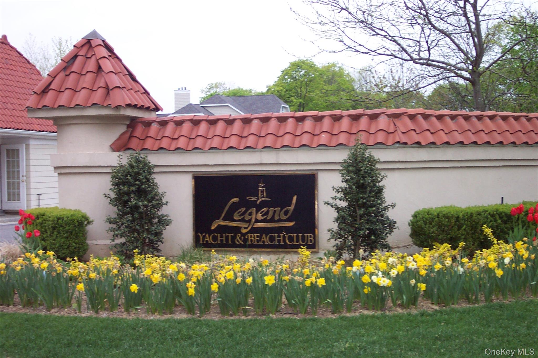 48 Pembroke Drive, Glen Cove, NY 11542