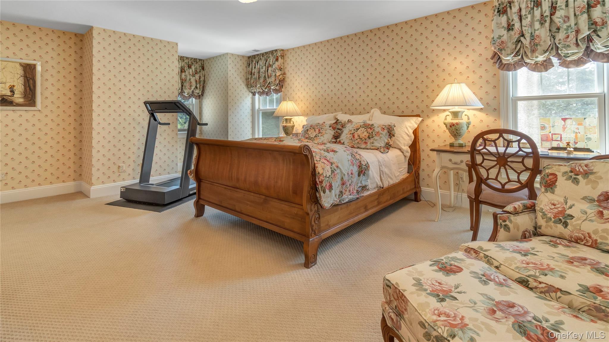 48 Pembroke Drive, Glen Cove, NY 11542