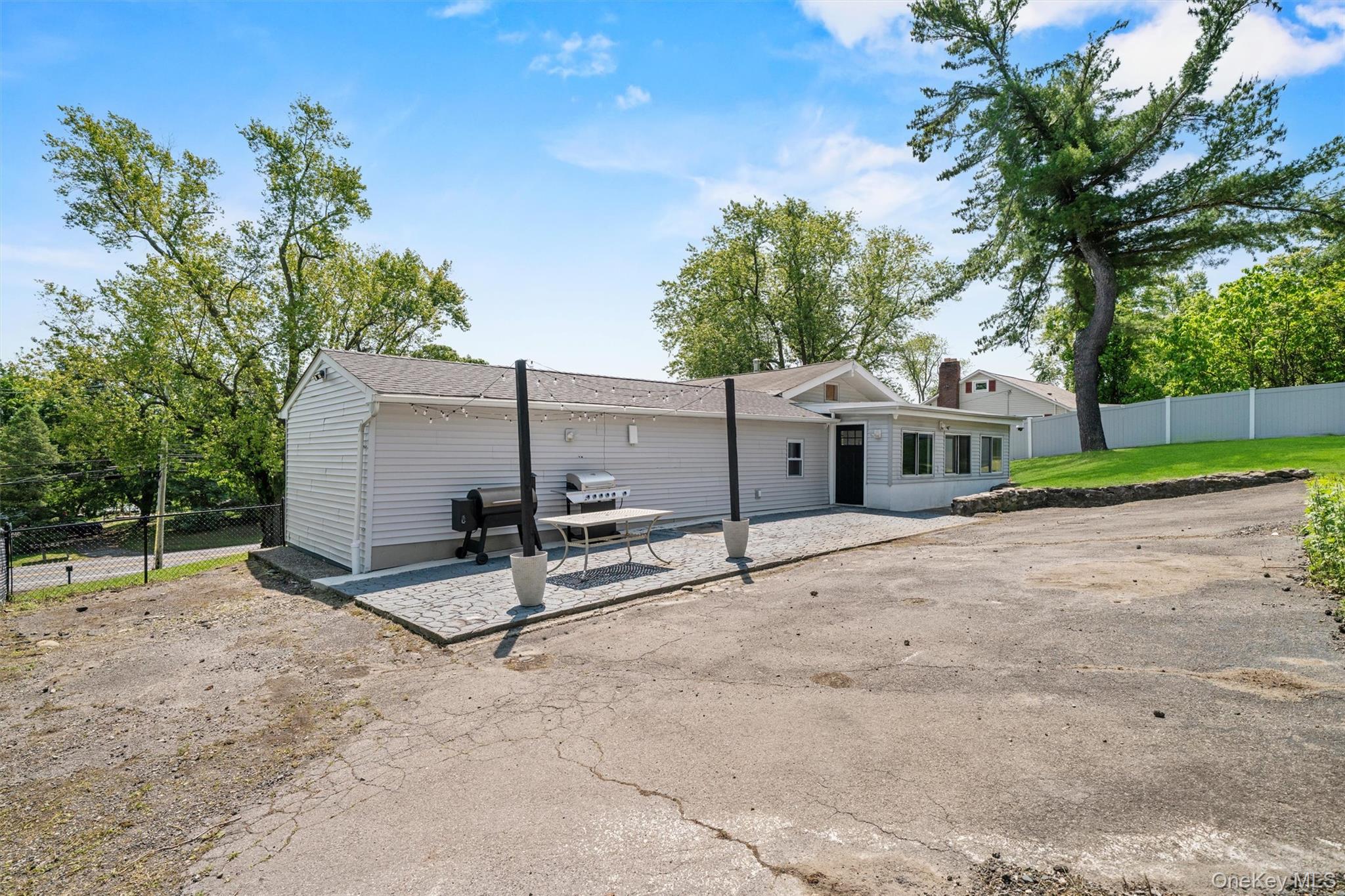 5299 Route 9W, Newburgh, NY 12550