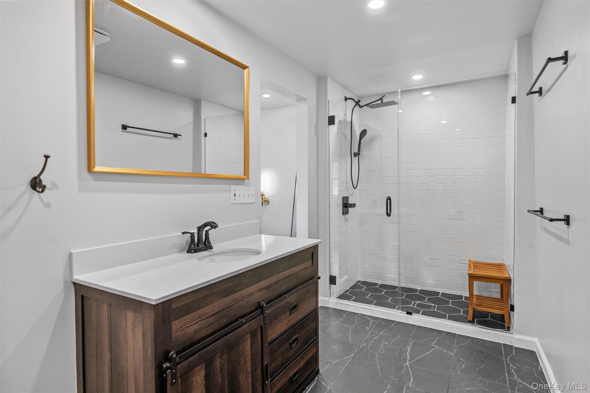 5299 Route 9W, Newburgh, NY 12550