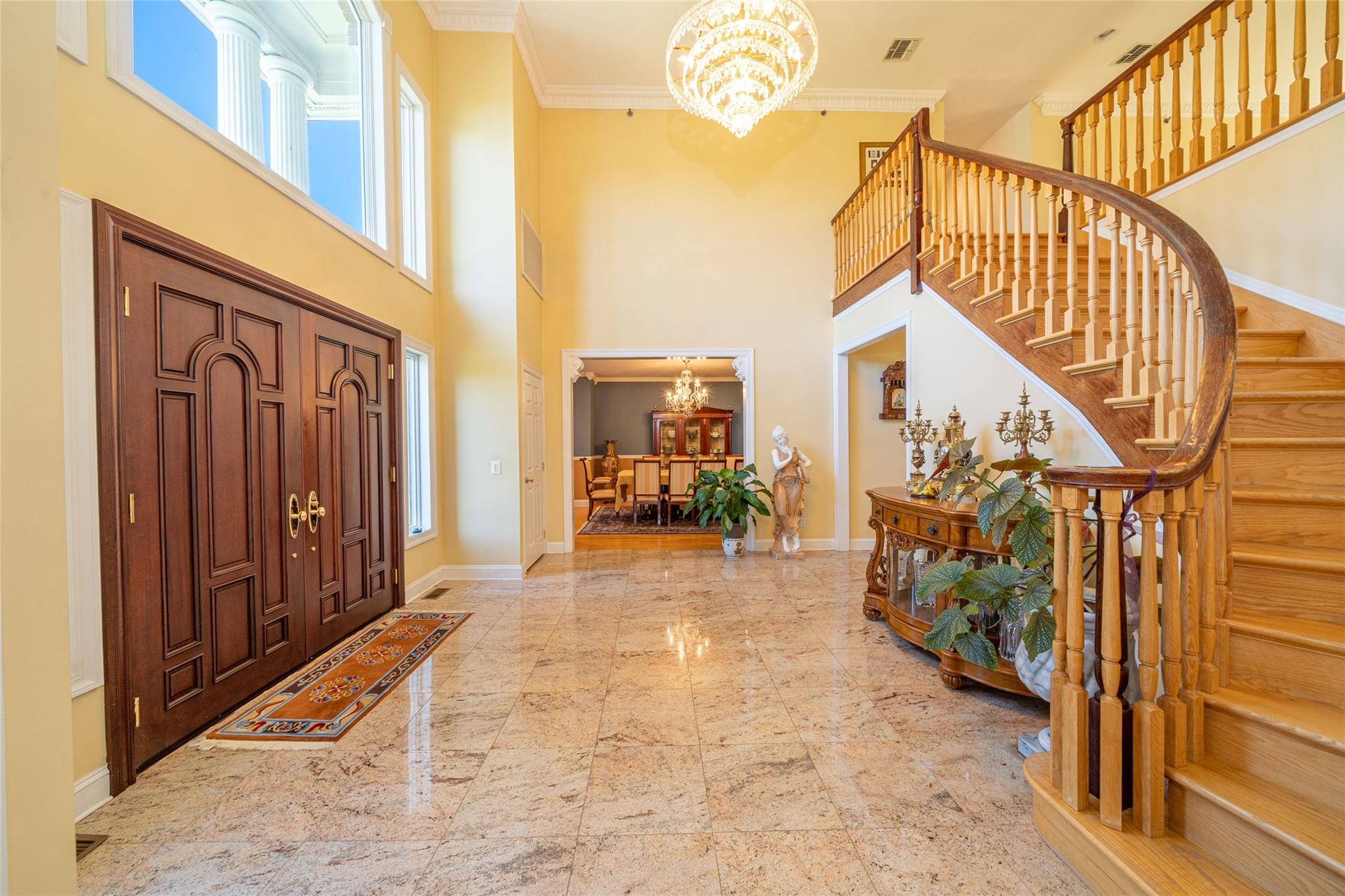 3 Vandalay Court, Scarsdale, NY 10583