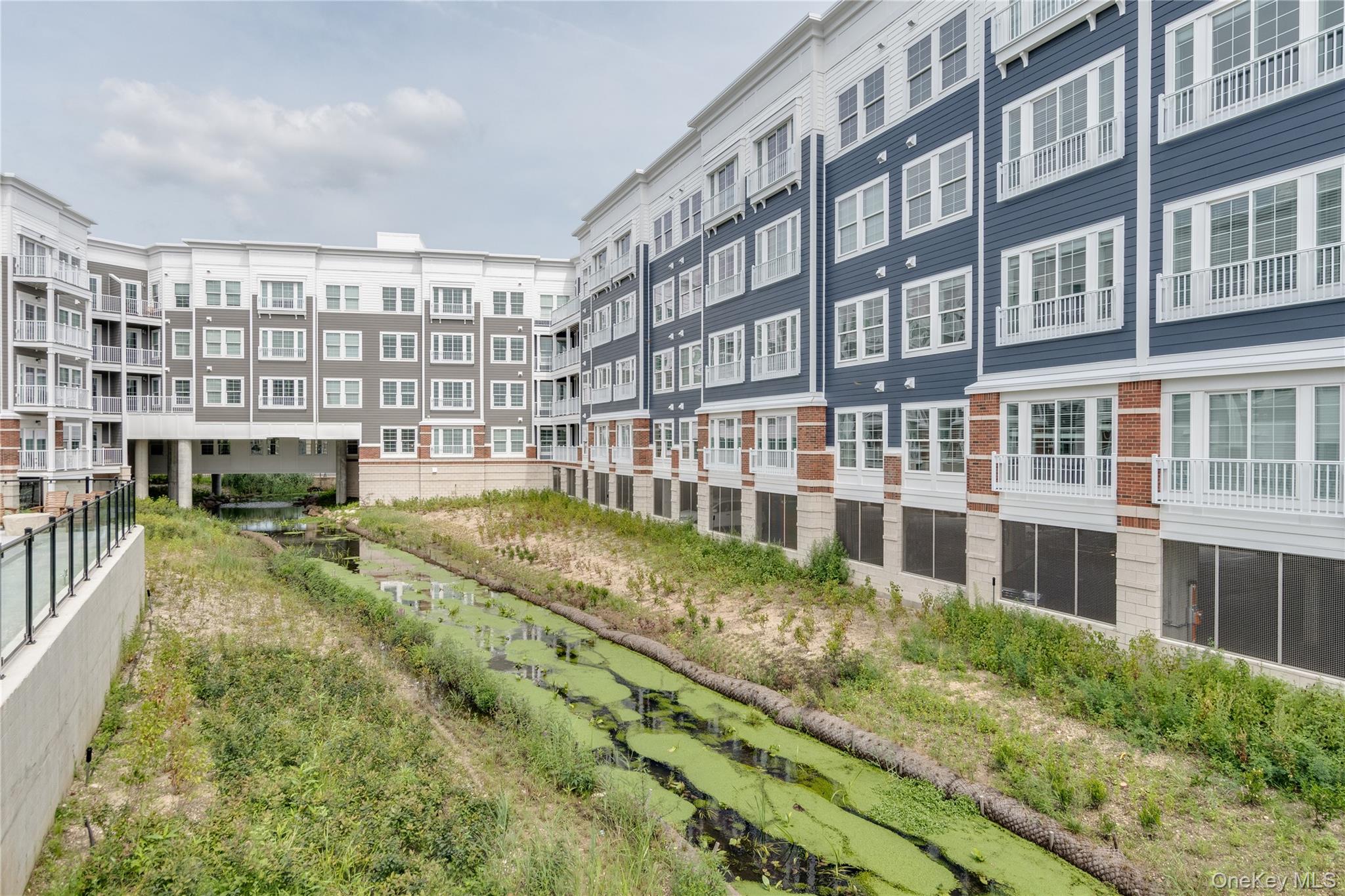 75 E Hoffman Avenue # 1057, Lindenhurst, NY 11757