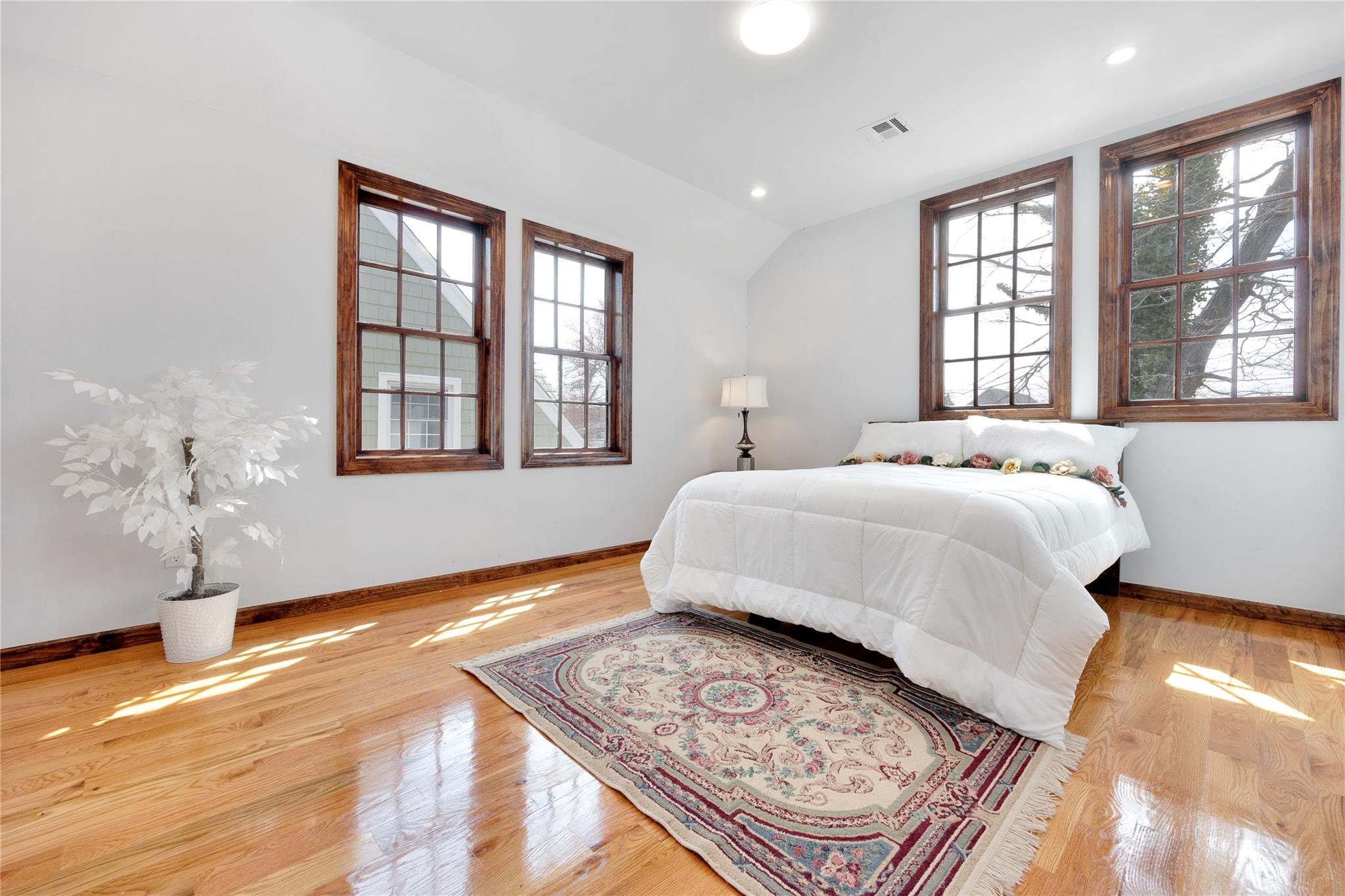 112-02 178th Street, Jamaica, NY 11433