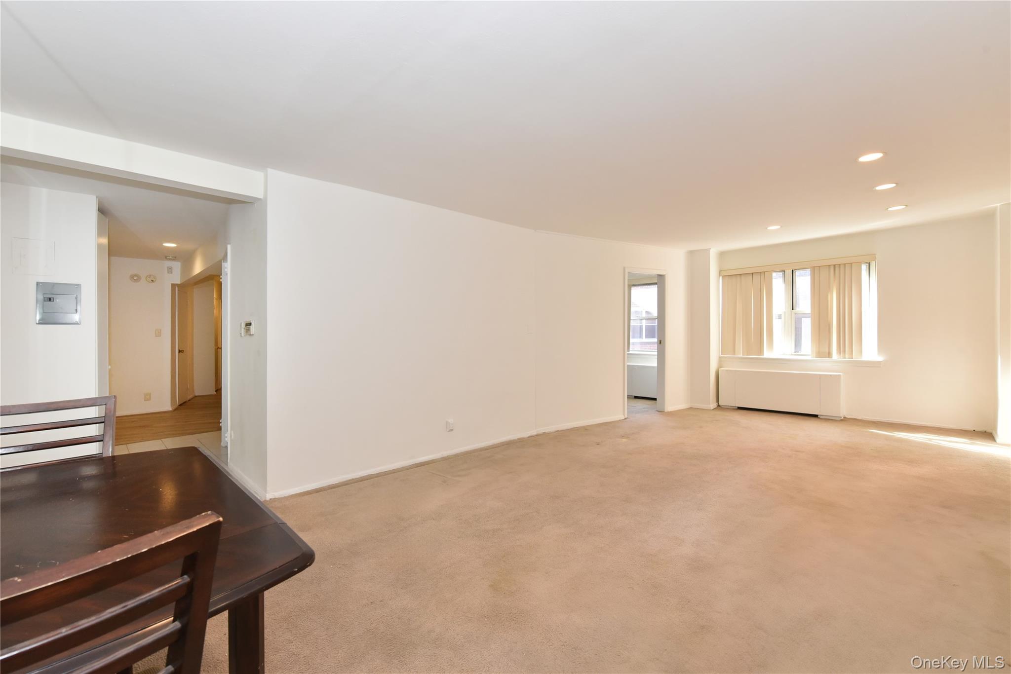 180 S Middle Neck Road # 2-A, Great Neck, NY 11021