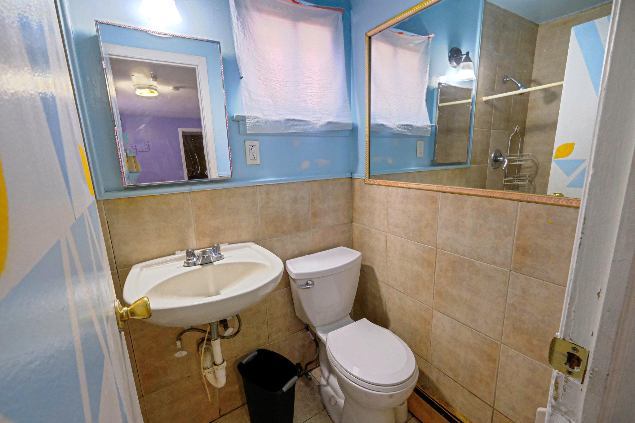 44 E 12th Street, Huntington Station, NY 11746