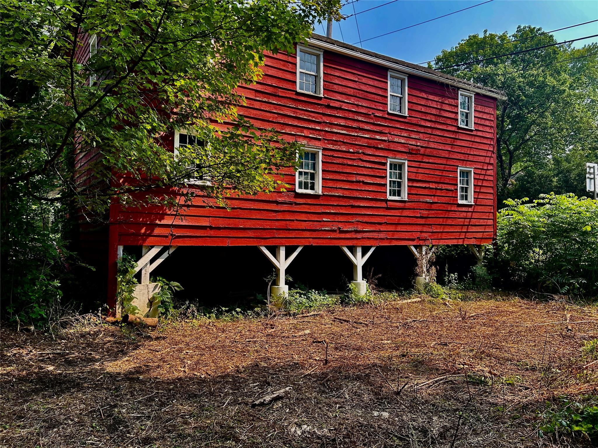 North Creek Road, Clinton Corners, NY 12580