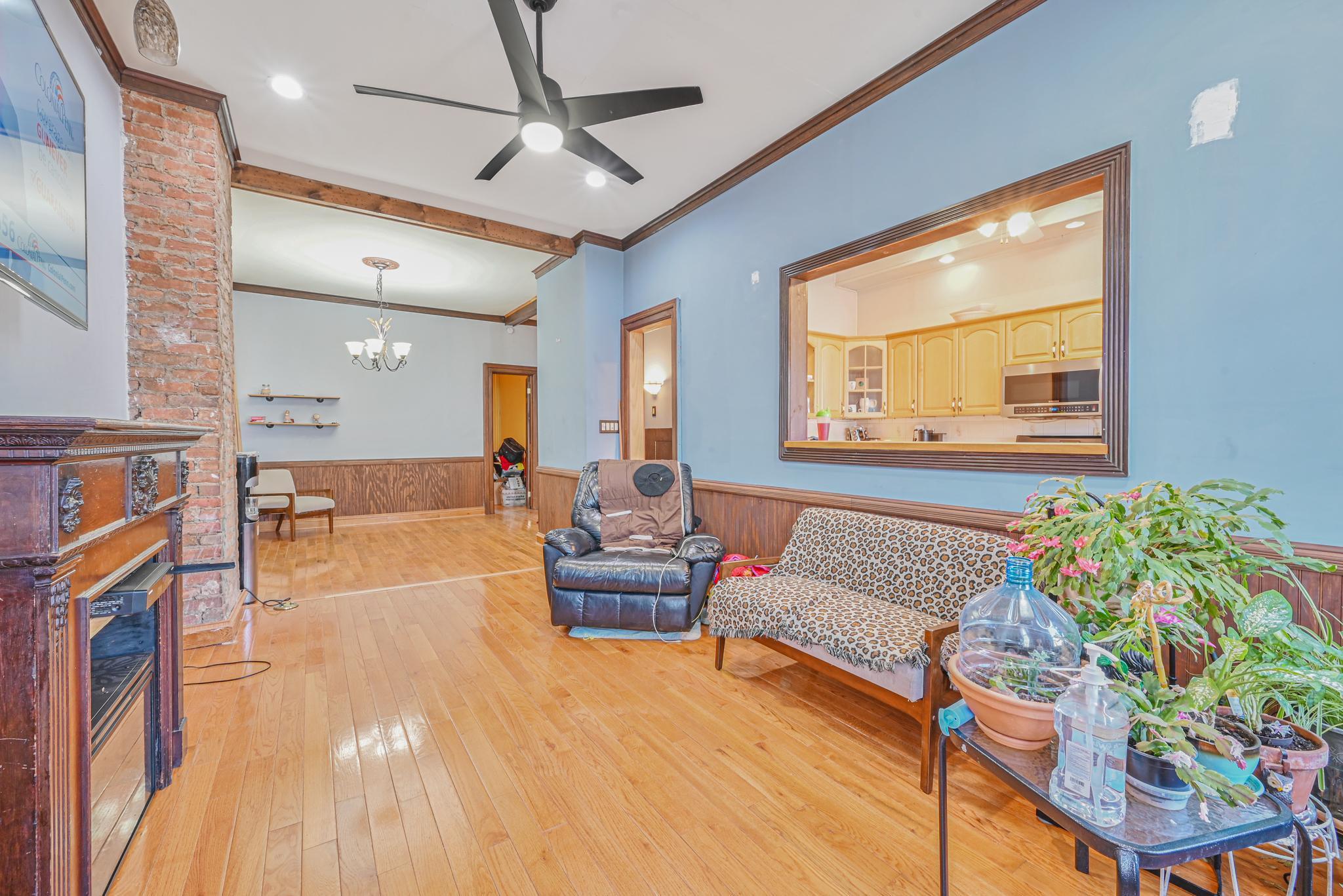 124 Shepherd Avenue, Brooklyn, NY 11208