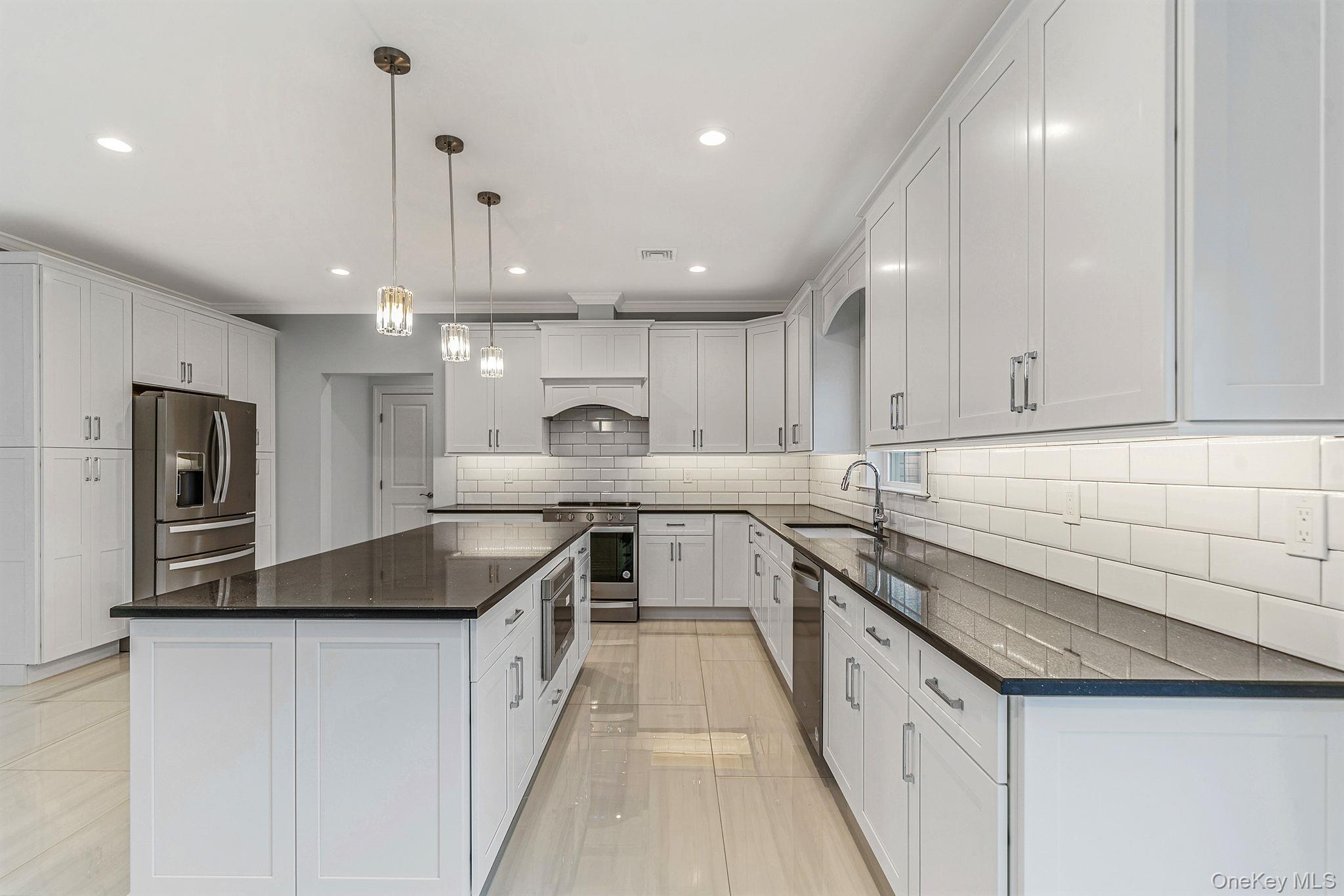 2 Mulford Avenue, East Hampton, NY 11937