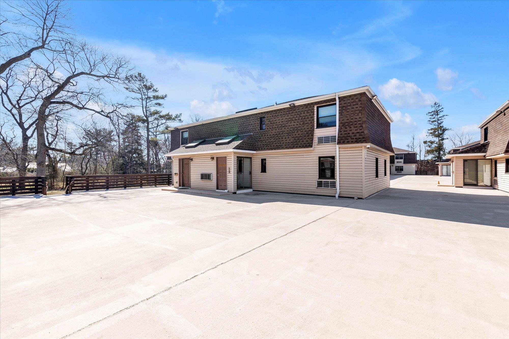 1337 Broadway # L20, Hewlett, NY 11557