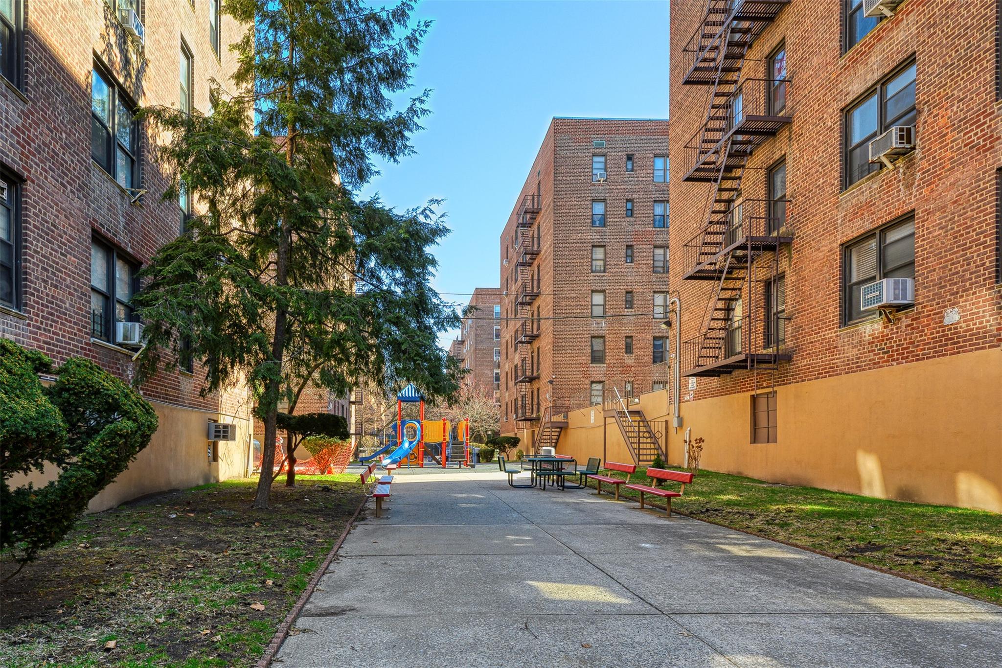 33-47 91st. Street # 3H, Jackson Heights, NY 11372